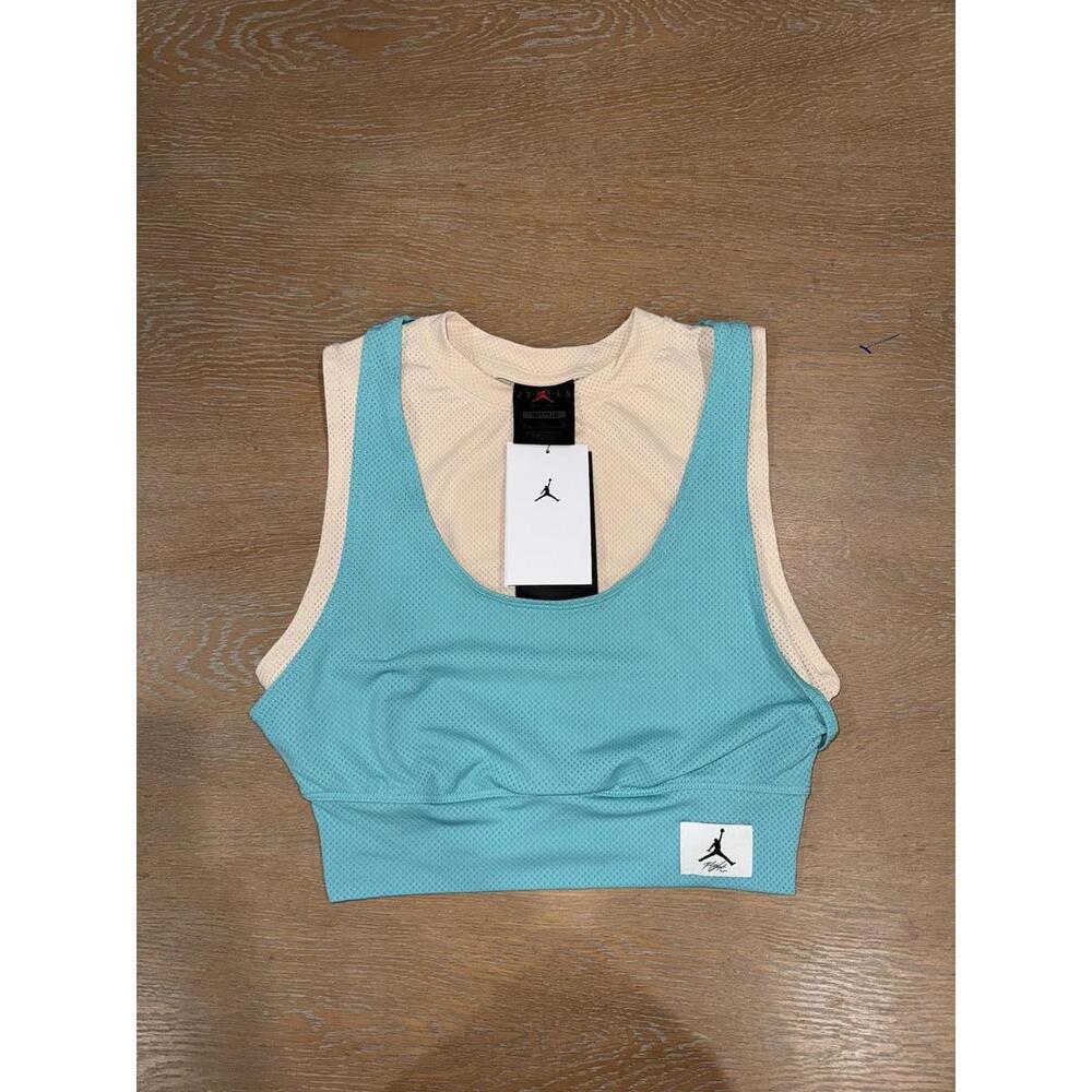 NWT Jordan Women’s Crop Top Shirt Tank DN0602-126 Tight Fit Blue Beige sz M - Picture 3 of 6